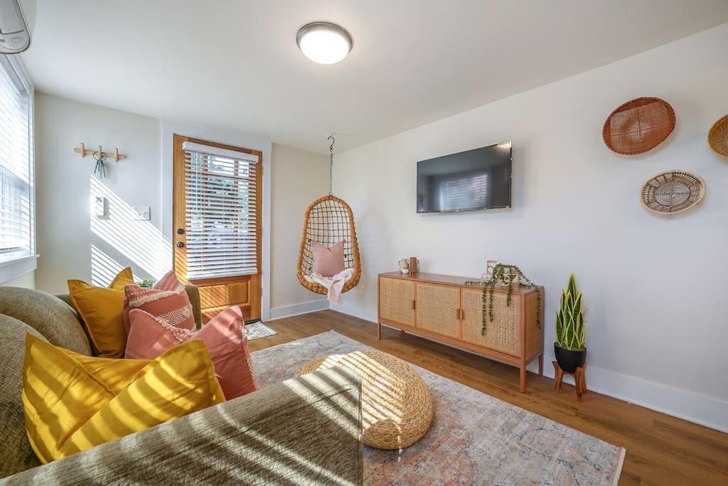 Apartment Casita On Walk To Shops Bars And Food Tampa