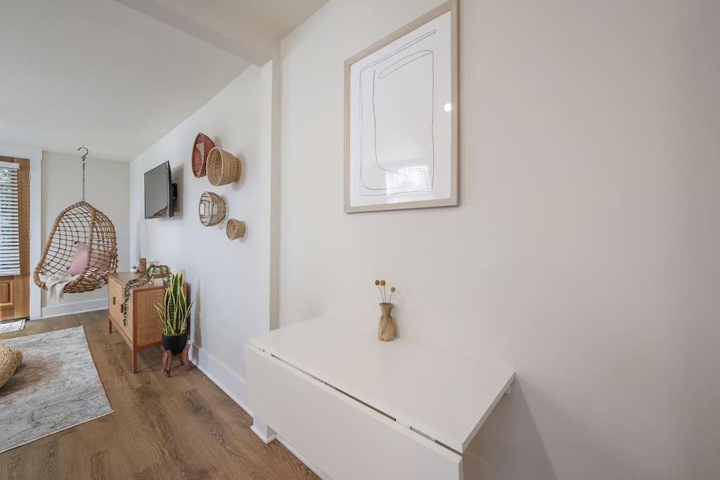 Apartment Casita On Walk To Shops Bars And Food Tampa