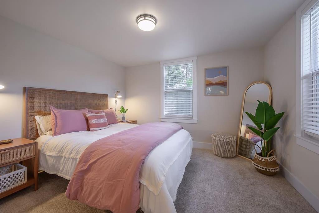 Apartment Casita On Walk To Shops Bars And Food *